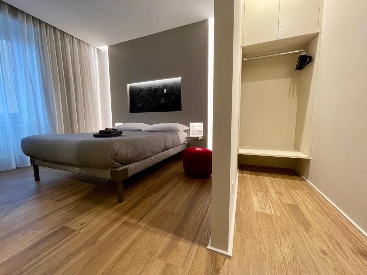 Hotel Lucrino 45 By Ale Roma Exterior foto