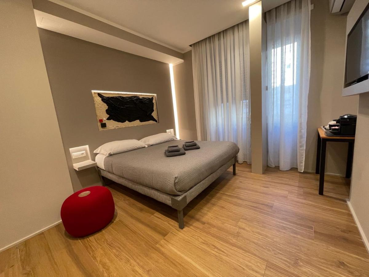 Hotel Lucrino 45 By Ale Roma Exterior foto