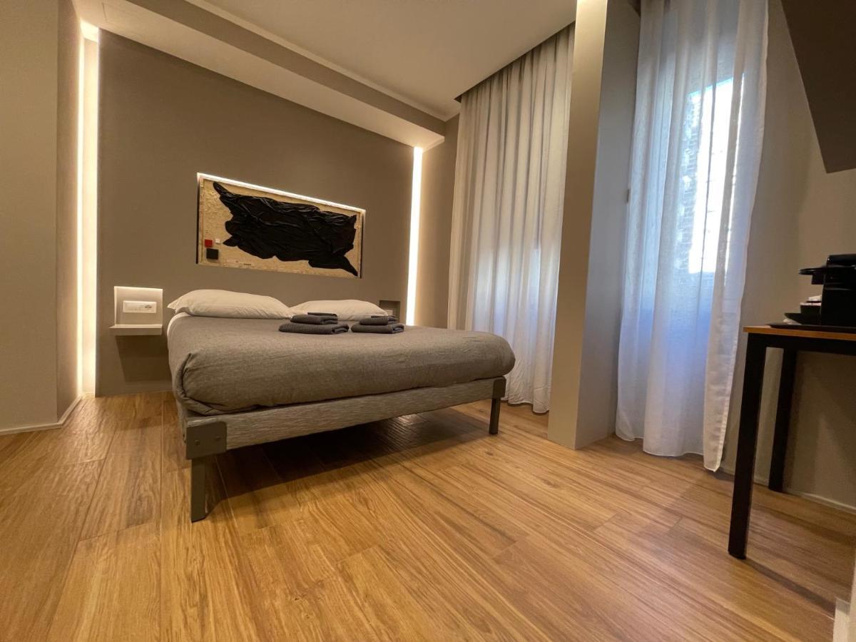 Hotel Lucrino 45 By Ale Roma Exterior foto