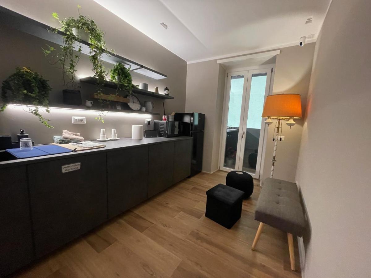 Hotel Lucrino 45 By Ale Roma Exterior foto
